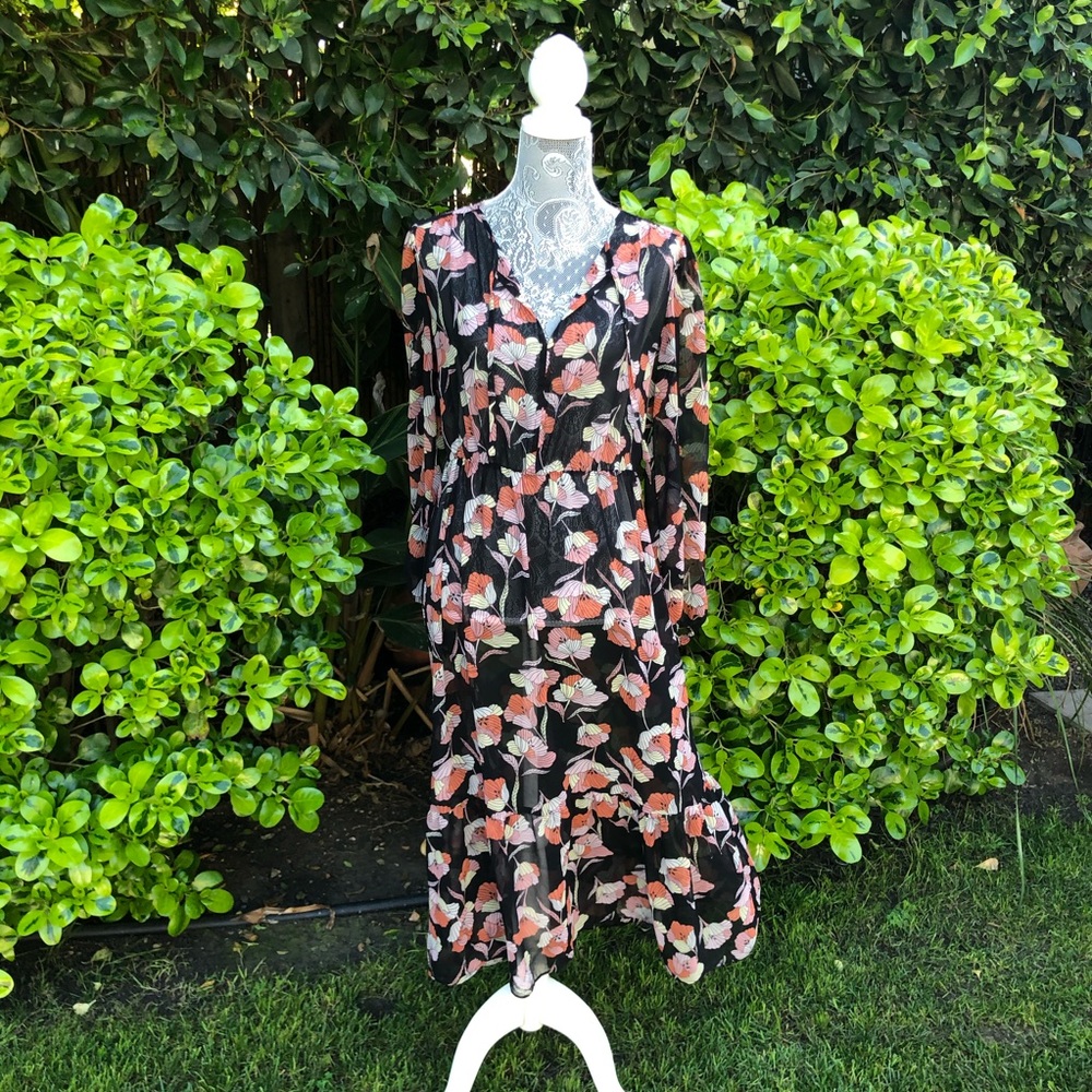 Beautiful WHO WHAT WEAR Maxi dress